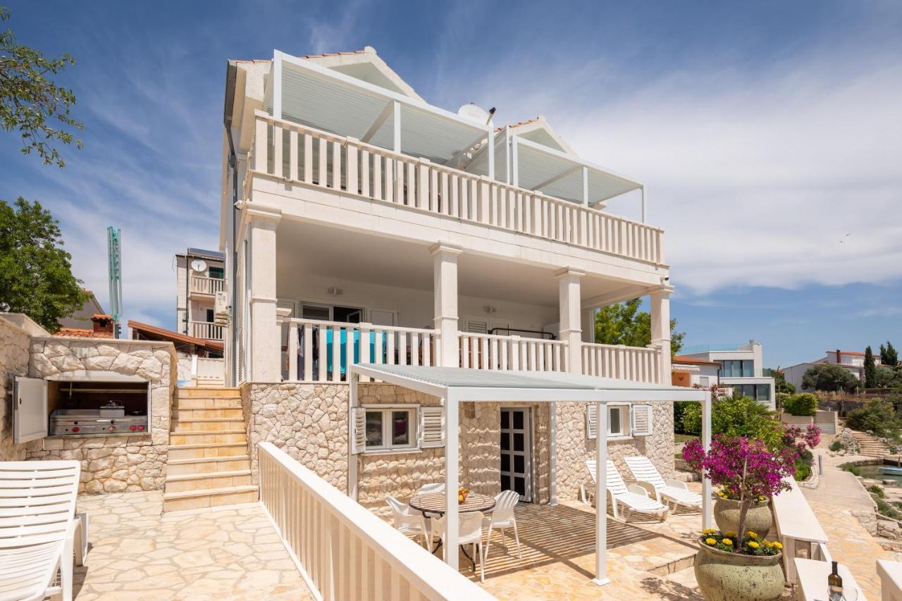 Vila Blanka Apartments Rogoznica  Bagian luar foto