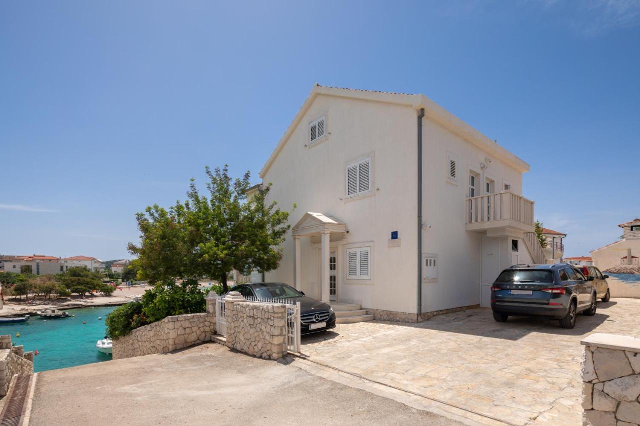 Vila Blanka Apartments Rogoznica  Bagian luar foto